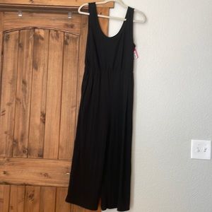 Black Jumper Size Medium NWT